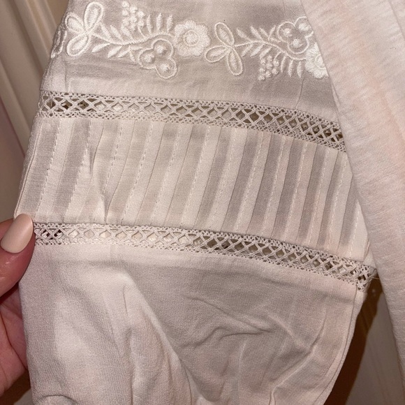 White Laced Peasant Top - Picture 5 of 5